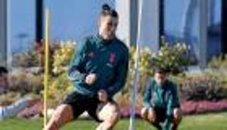 بالصور.. رونالدو يودع فترة العزل بالعودة إلى نقطة البداية