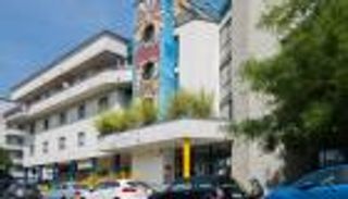 أبناء مصابي كورونا.. ميلانو تواجه المشكلة