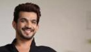 النجم أرجون بيجلاني يتحدث لـ"العين الإخبارية" عن "مفتاح هزيمة كورونا"