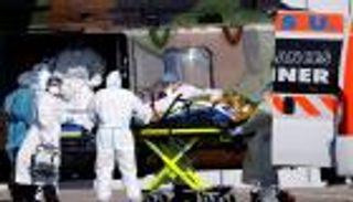 فرنسا تتخطى 13 ألف وفاة بكورونا