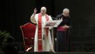 بابا الفاتيكان يصلي من أجل المرضى في "الجمعة العظيمة"