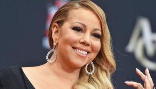 نجمة البوب الأمريكية ماريا كاري