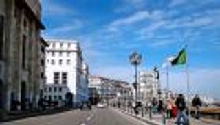 أبرزها الفيروس.. 3 مخاطر تحاصر اقتصاد الجزائر