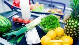 الغذاء الصحي الغني بالفواكه والخضراوات يعزز مناعة الجسم