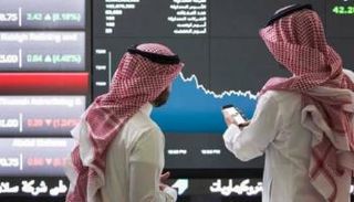 متعاملون في السوق السعودي