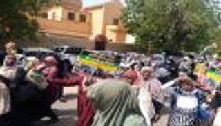 السودان يوقف 30 إخوانيا تظاهروا مخالفين لتدابير كورونا
