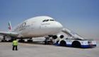 الإمارات تعيد أكثر من 200 بريطاني عالقين في نيبال لبلدهم