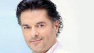 "إنتو أملنا".. نجوم الغناء يدعمون "الجيش الأبيض" في معركة كورونا