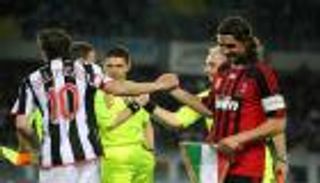 يوم الفخر يجمع أساطير الكرة الإيطالية