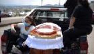 كورونا بالإكوادور.. مئات الجثامين بالمنازل إثر انهيار المستشفيات