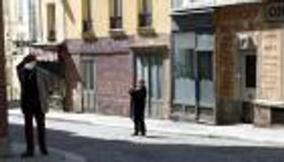 مع تمديد العزل.. كورونا يضع اقتصاد فرنسا على حافة "الانكماش العميق"