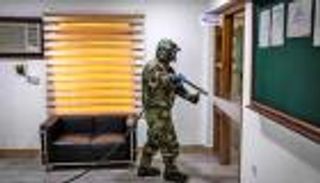 "كورونا العار" في العراق.. فيروس العقول يفاقم الكارثة الصحية