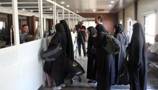 إيرانيون يزورون أماكن دينية في العراق - أرشيفية