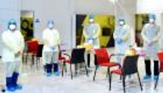  طيران الإمارات أول ناقلة تجري فحوصات كورونا ميدانية لركابها