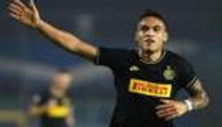 كورونا يعطل انتقال مارتينيز لبرشلونة