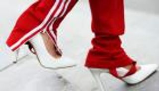 "السروال الرياضي" يكتسح موضة الصيف للعام الخامس