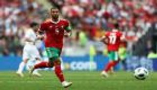 بنعطية يفتح النار على أليجري وجوارديولا