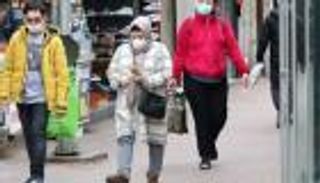 وفاة 320 تركيًا خارج البلاد بفيروس كورونا