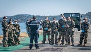 عناصر من الجيش الفرنسي