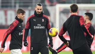 لاعبو ميلان 