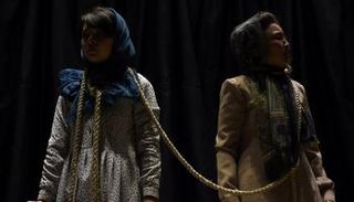 مشهد من المسرحية