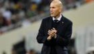 يوفنتوس يستغل خلافات زيدان في ريال مدريد