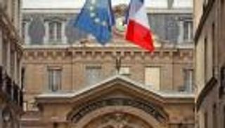 أزمة كورونا.. فرنسا تتوقع تراجعا قياسيا بالناتج المحلي