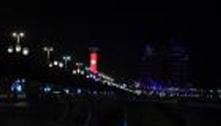 تعبيرا عن تقديرها.. الإمارات تضيء معالمها بالعلم السويسري