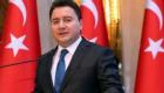 باباجان: أردوغان جعل تركيا "مشلولة" وخارج التضامن الدولي