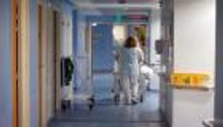 بريطانيا تسجل 449 حالة وفاة بكورونا