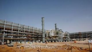 حقل بترول - أشيفية