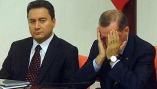 علي باباجان ورجب طيب أردوغان خلال لقاء سابق