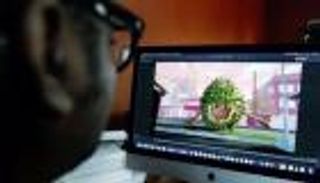 وحش يحذر أطفال نيجيريا من خطورة كورونا