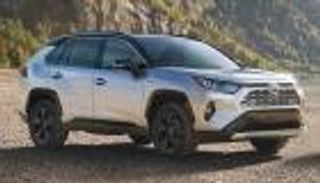 بعد 26 عاما.. طراز RAV4 من تويوتا يحقق رقما تاريخيا