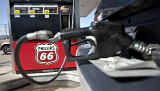 المضاربون السبب الرئيسي وراء هبوط الخام الأمريكي تحت الصفر