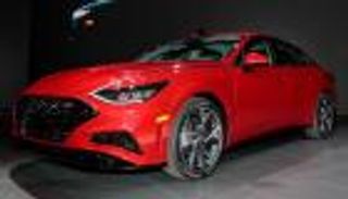 عيوب تقنية "سمات باك" تجبر هيونداي على استعادة 12 ألف سيارة