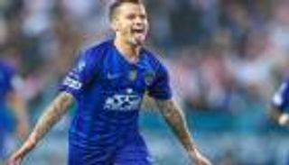 4 أندية تهدد بقاء جيوفينكو مع الهلال السعودي