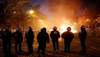 اشتباكات بين الشرطة ومحتجين في باريس- أرشيفية