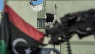 منزل تعرض للقصف من مليشيات الوفاق - أرشيفية