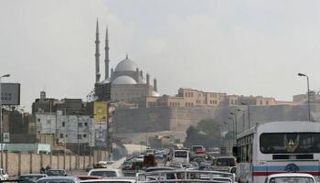 خفض توقعات نمو اقتصاد مصر بفعل كورونا