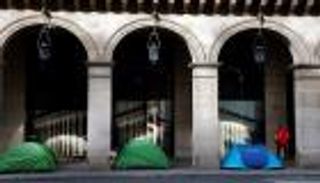 كورونا يقود لتراجع "عادة يومية" في فرنسا