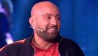 أحمد السقا يتحدى نجوم الفن بألعاب ذهنية