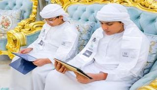 طالبان إماراتيان يتابعان دروسهما عن بعد