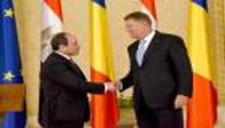 مصر ورومانيا تبحثان التنسيق لمكافحة كورونا