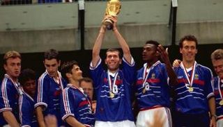 منتخب فرنسا بطل مونديال 1998