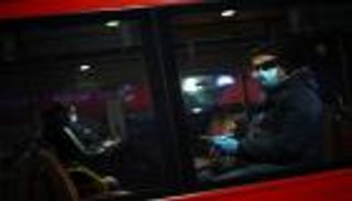 بريطانيا تقترب من حاجز 20 ألف وفاة بكورونا