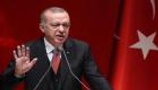 صفقة "إس-400" تثير سخط المعارضة بالبرلمان التركي 