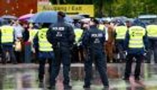 برلين تعتقل 100 شخص تظاهروا ضد "قيود كورونا"