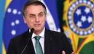 البرلمان البرازيلي يتلقى طلبات لعزل بولسونارو