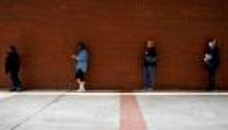 مستشار ترامب: اقتصاد أمريكا يواجه أكبر صدمة "الوضع خطير حقا"